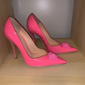 COPY - Versace Classic Pumps